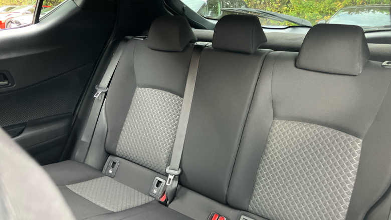 Toyota C-HR 2.0 Hybrid Design 5dr CVT Hybrid Hatchback